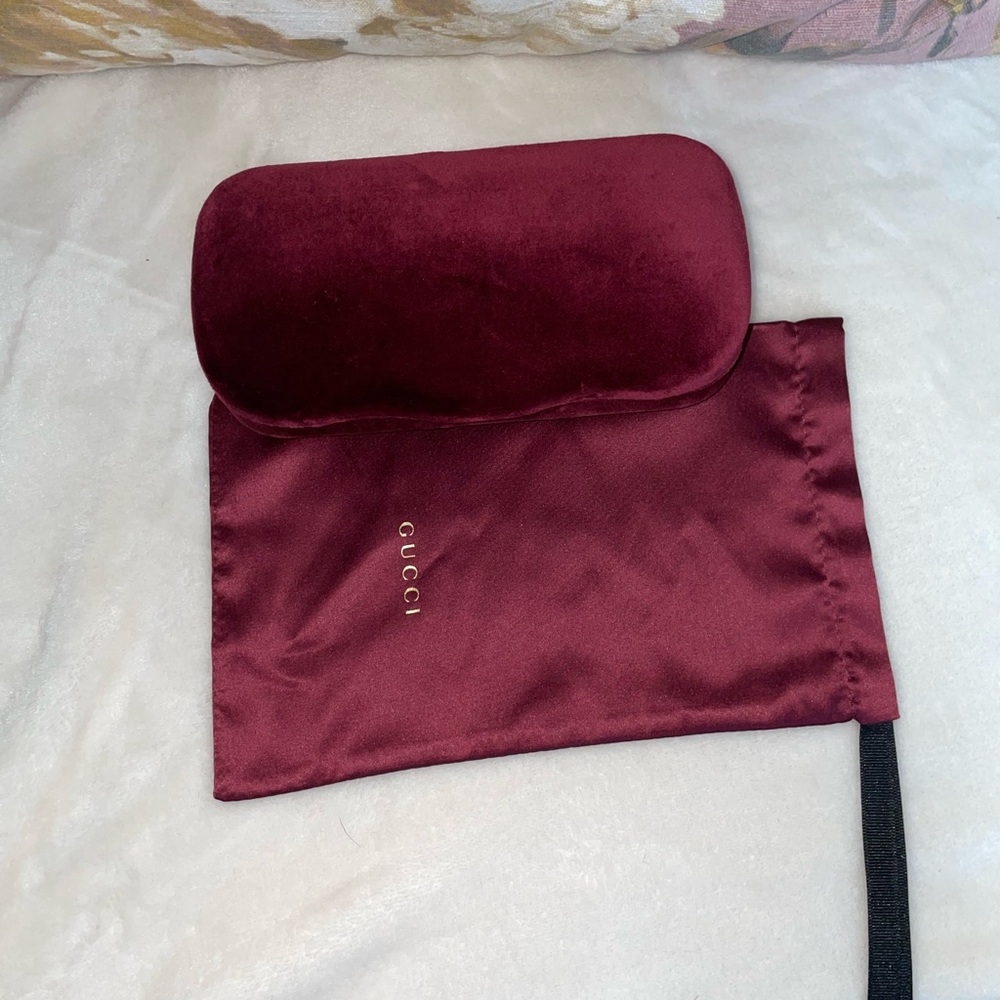 Gucci velvet sunglasses case
